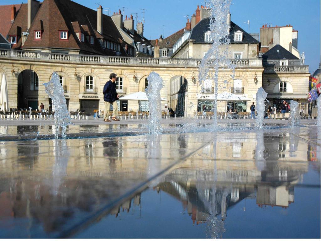 L'Aparthotel Lhl Dijon Exterior photo